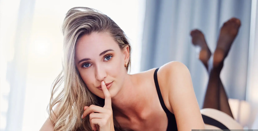 Hire the gorgeous and charming partner in Brisbane to explore all the sensual fun